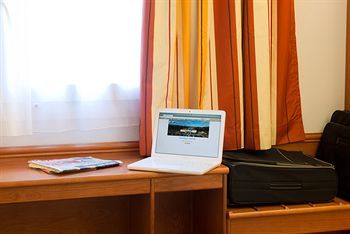 Hotel H�tel Roi Soleil Mulhouse-kingersheim