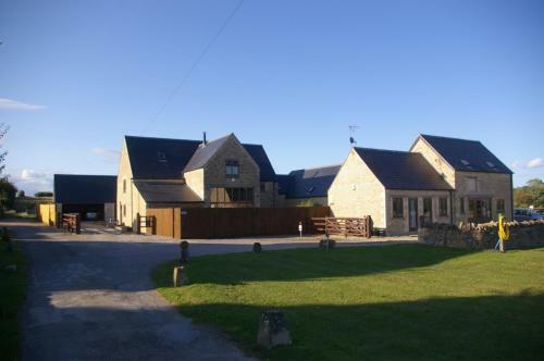 Ty Nant Cottages And Suites