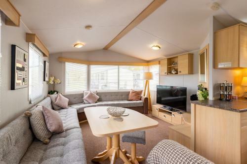 Inside No 9 Retreat Carnforth