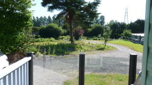 28 Borwick Lakes