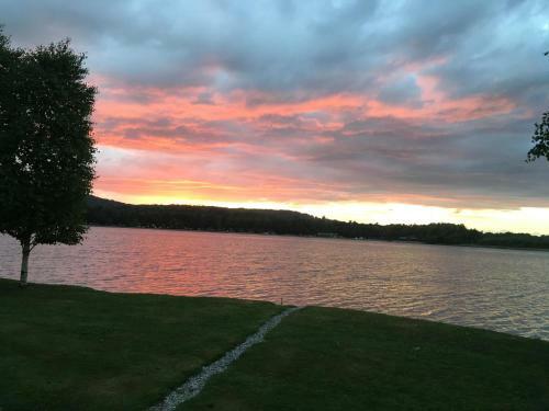 Villa Tegid Lodge- Pine Lake Resort