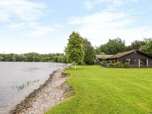Villa Tegid Lodge- Pine Lake Resort