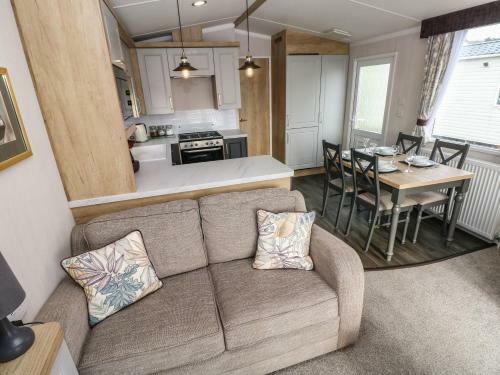 Castleview 22