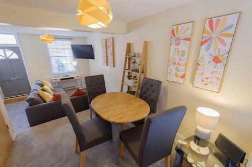 Kpgl Cosy Home