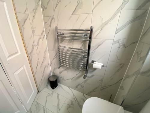 Apartamento Comfortable Canterbury 2 Bed House With Garden, Drive And Conservatory