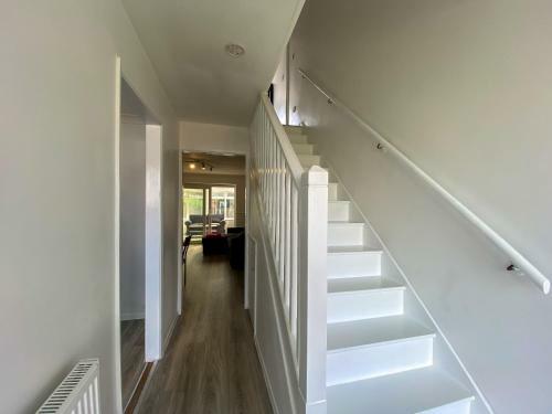 Apartamento Comfortable Canterbury 2 Bed House With Garden, Drive And Conservatory