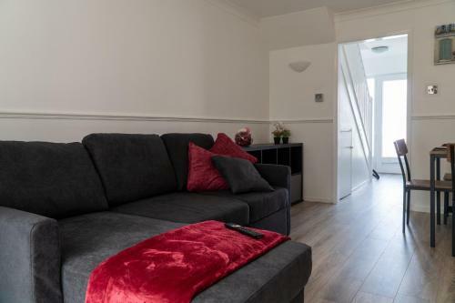 Apartamento Comfortable Canterbury 2 Bed House With Garden, Drive And Conservatory