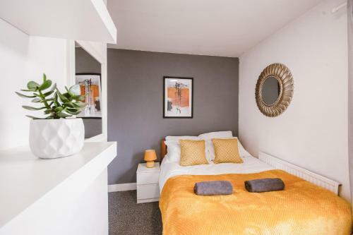 Sovereign House - Central - Free Parking