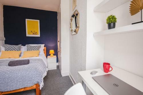 Sovereign House - Central - Free Parking
