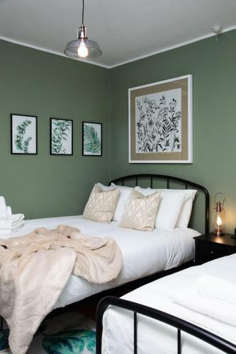 The Victorian Getaway - Central