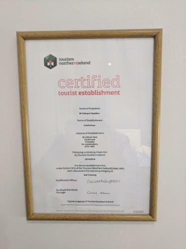 Castleshaw Holiday Home