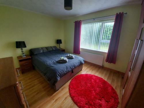 Homely Yellow Bungalow -articlave-near Castlerock