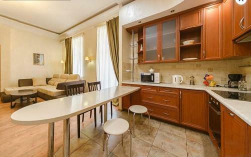 Apartment On Khreschatyk