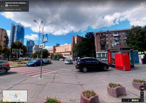 Apartment On Mechnykova 7
