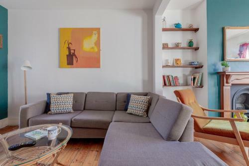 2 Bed House In Chesterton