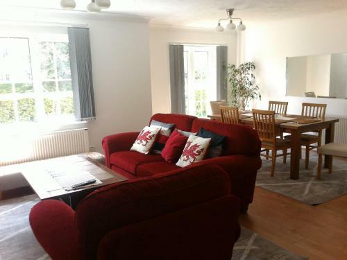Cardiff Bay Capital Apartment