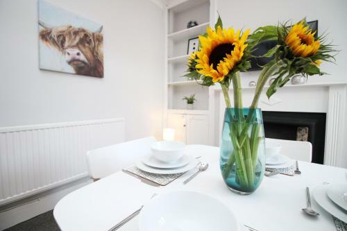 Apartamento Sleeps 4 - Easy Access To The City - Parking - Wifi