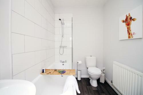 Apartamento Sleeps 4 - Easy Access To The City - Parking - Wifi