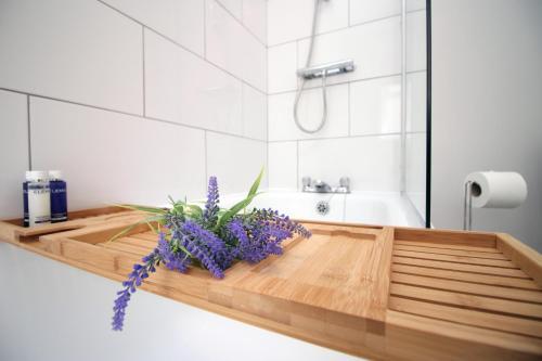 Apartamento Sleeps 4 - Easy Access To The City - Parking - Wifi
