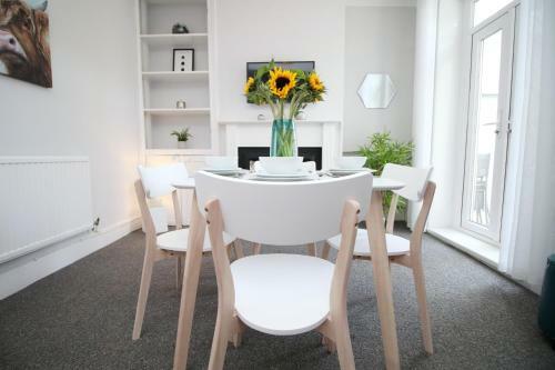 Apartamento Sleeps 4 - Easy Access To The City - Parking - Wifi