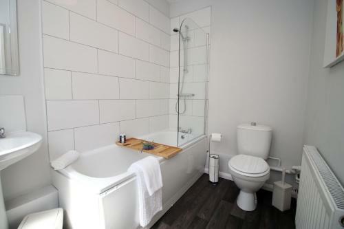 Apartamento Sleeps 4 - Easy Access To The City - Parking - Wifi