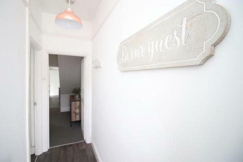 Apartamento Sleeps 4 - Easy Access To The City - Parking - Wifi