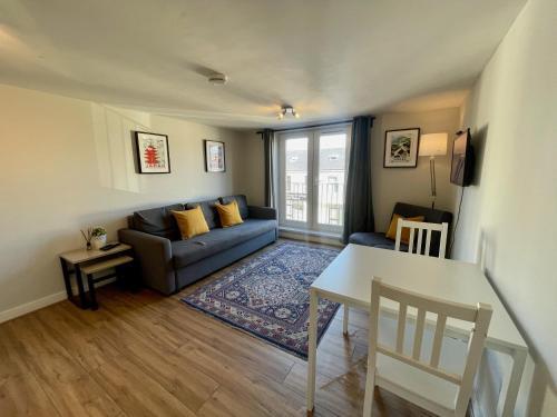 **6 Person City Centre Apartment**