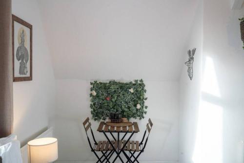 Phenix Central - Huge 3 Bed, Super Equipped Apartment.