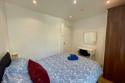 Group Of 4 Apartments For Up To 24 Guests