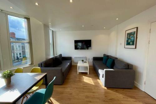 Group Of 4 Apartments For Up To 24 Guests