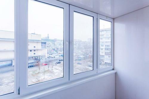 Apartamento Obolon Metro Station