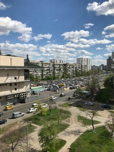 Apartamento Obolon Metro Station