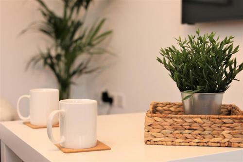 Two Bed Apartment - Free Private Parking - By Property Promise