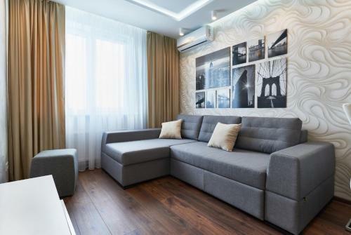 Apartment Near Lukyanovka Square