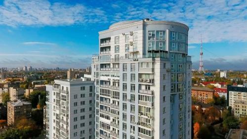 Apartment Near Lukyanovka Square