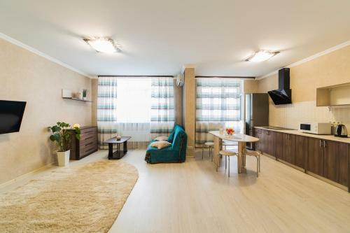 Studio Apartment On Bazhana