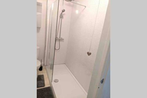 The Bay Apartment - 10 Mins From Wmc