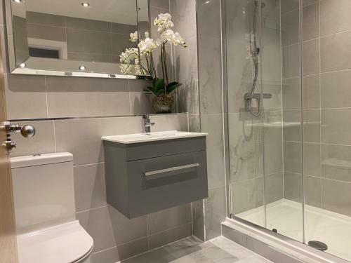 Exclusive Cardiff City Centre Apartment