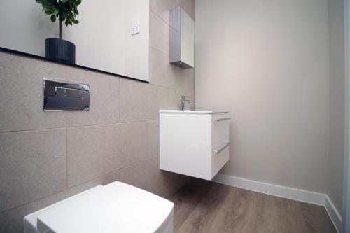 Apartamento Fully Equipped And Stylish 2br Close To City Centre
