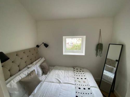 Tastefully Decorated 2 Bedroom Duplex Apartment.