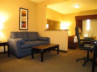 Hotel Comfort Suites Kelowna