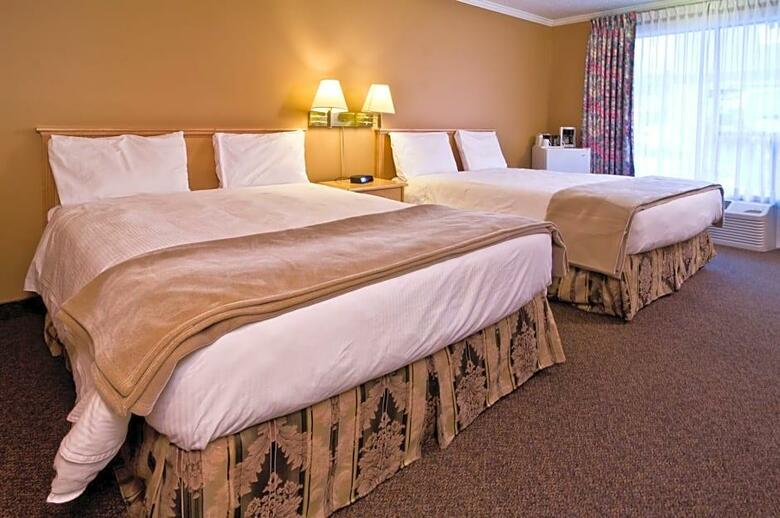 Hotel Kelowna Inn & Suites