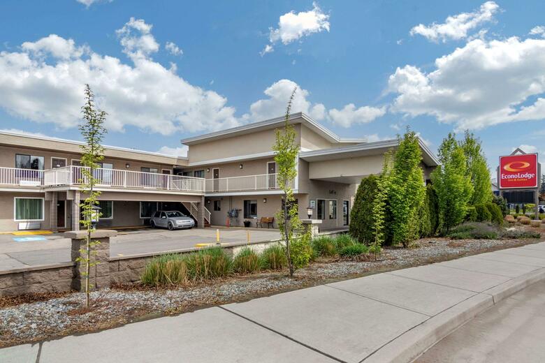 Hotel Kelowna Inn & Suites