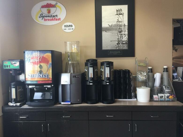 Hotel Super 8 Kelowna