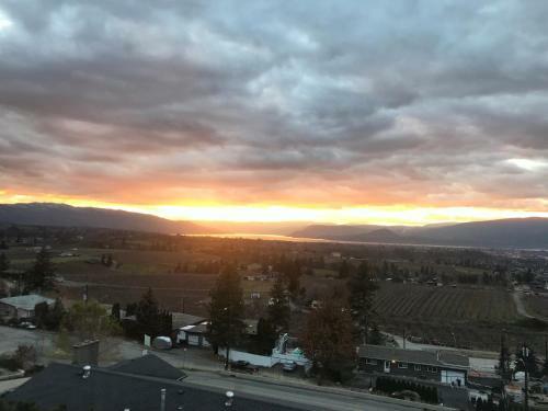 Aparthotel Acker Vacation Rentals Kelowna