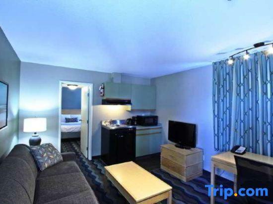 Hotel Accent Inns Kelowna