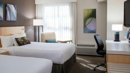 Hotel Delta Grand Okanagan Resort