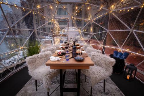 Hotel Delta Grand Okanagan Resort