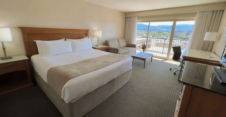Coast Capri Hotel