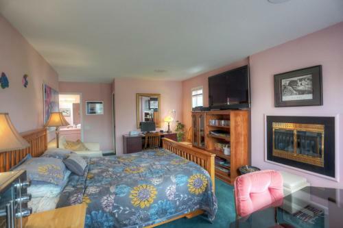 By The Bridge Bed & Breakfast
